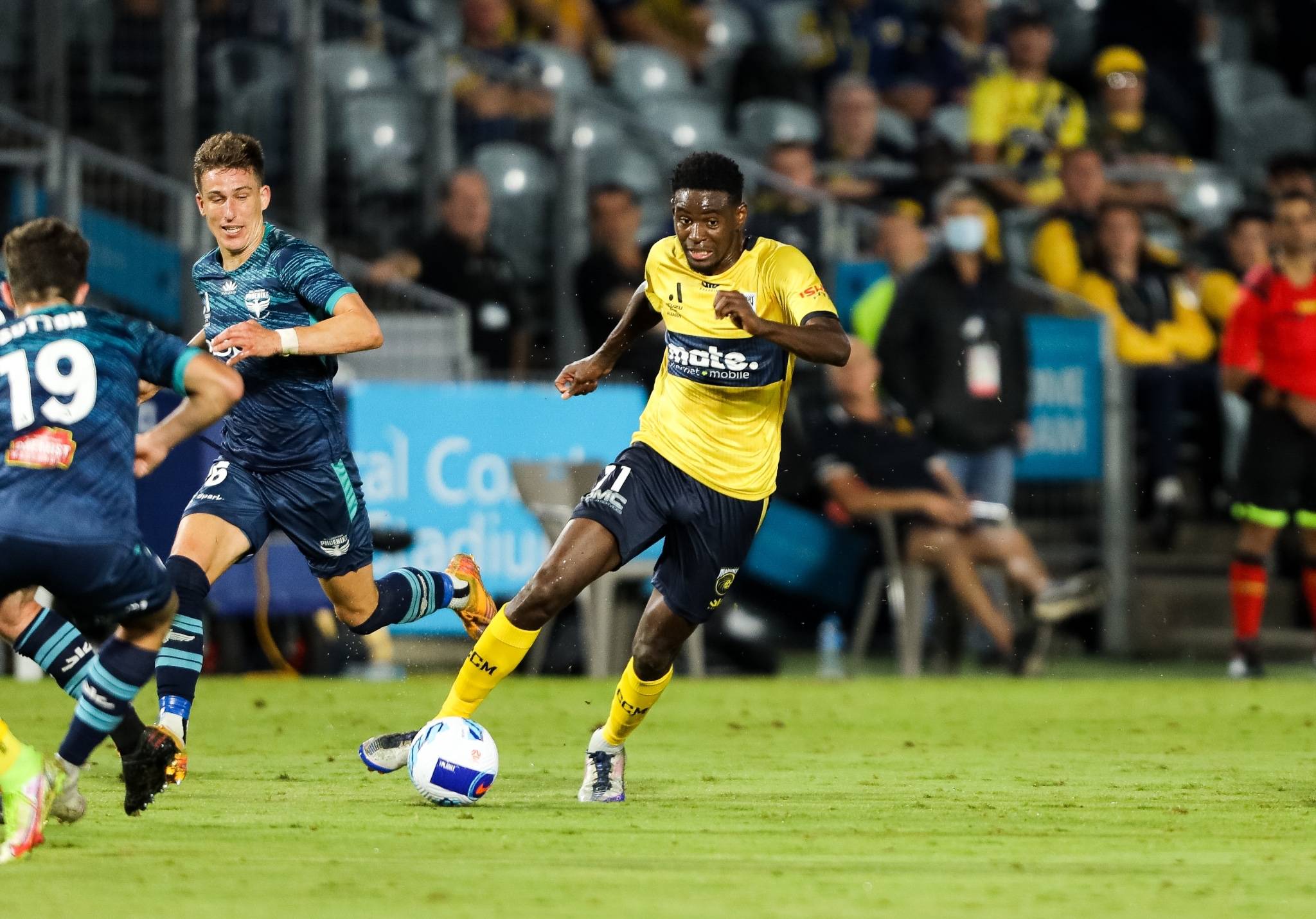 k1体育登录入口官网网址-斯图加特发布备战花絮；转会期伤情更新；亚冠任务艰巨；轮换策略成焦点