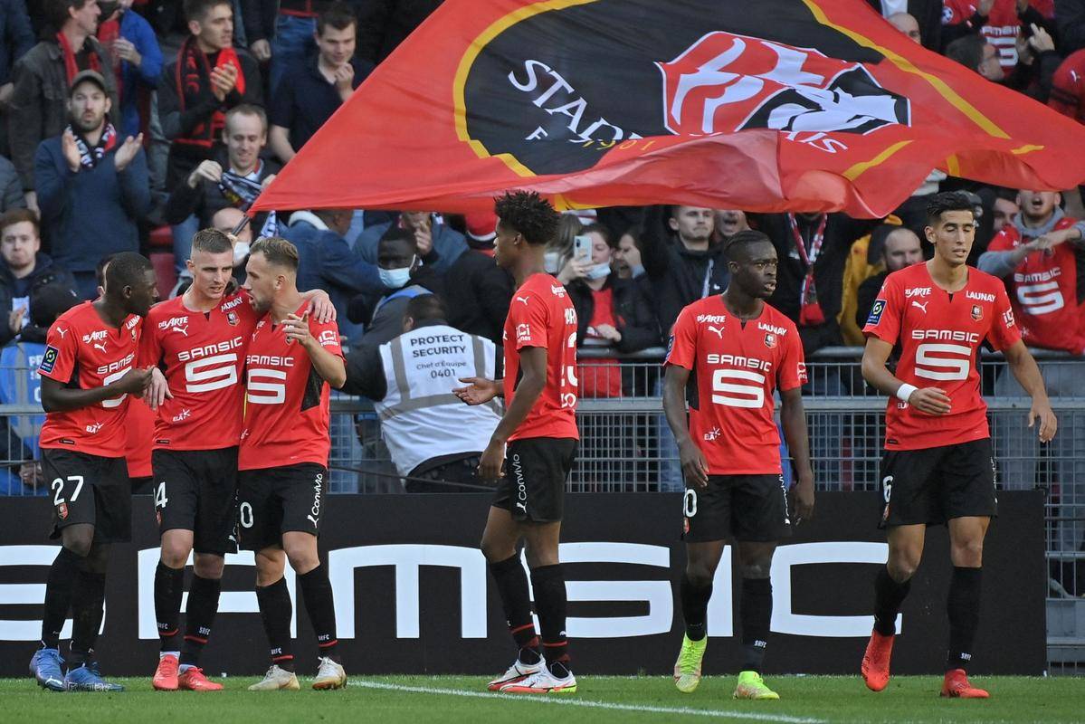 k1体育,k1体育娱乐平台-窗口期曼联备战法甲；状态回暖细节曝光；球迷炸锅；团队化学反应显著