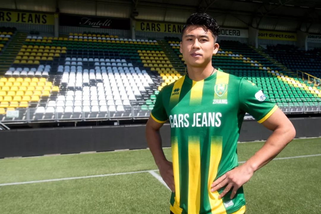 窗口期突围战来临，法兰克福围绕荷甲造点机会，底气十足，赛程密集仍需轮换